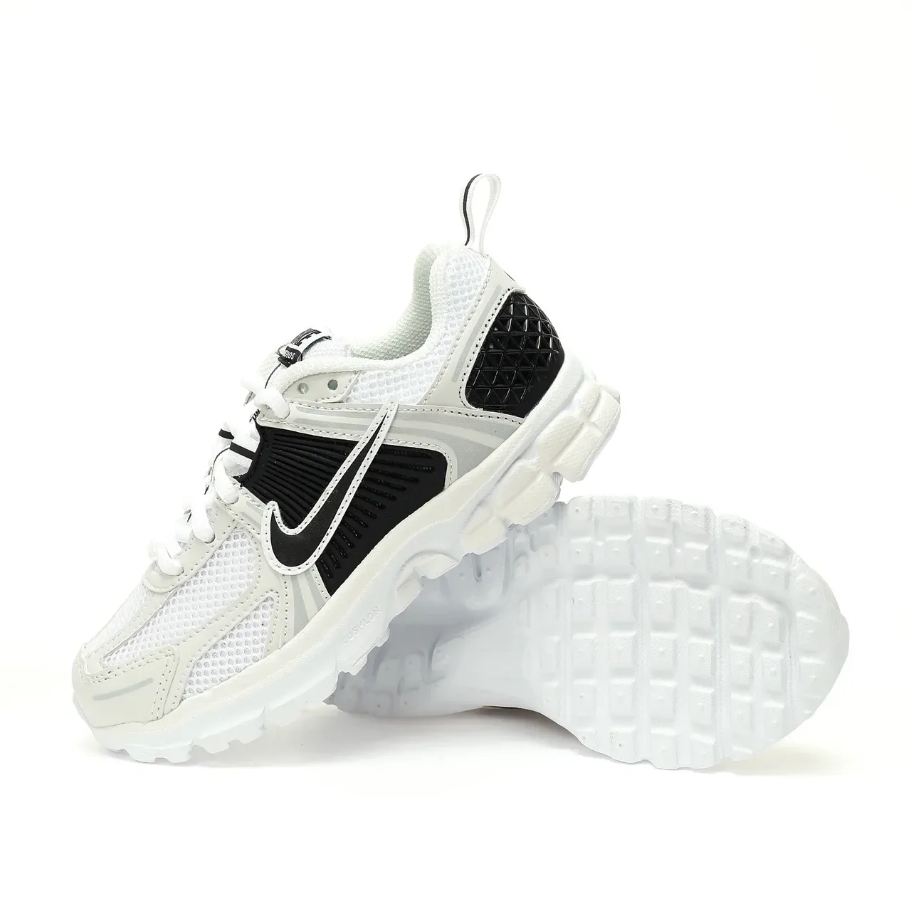 Nike Beige Mesh and Synthetic Overlay Lifestyle Sneaker 21