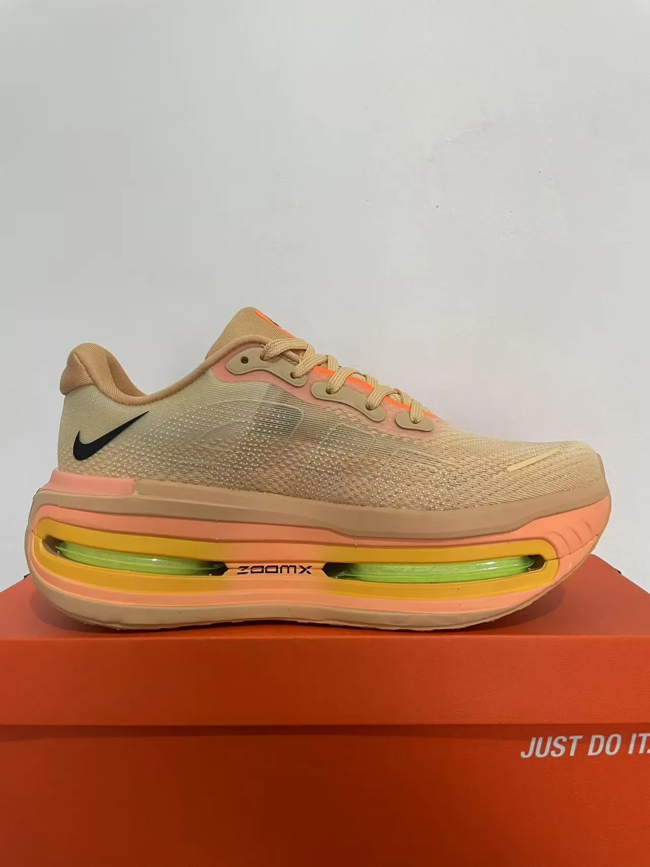 Nike Beige Orange Upper Knit Visible Air Zoom Unit Sneakers Lifestyle 2