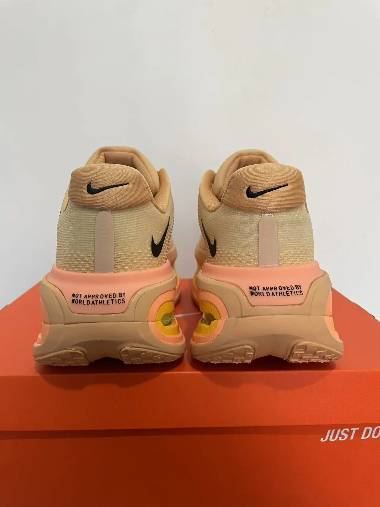 Nike Beige Orange Upper Knit Visible Air Zoom Unit Sneakers Lifestyle 3