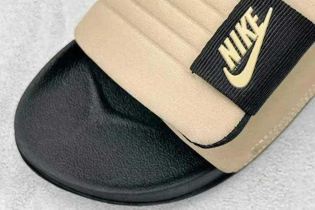 Nike Benassi Black Beige Single-Strap Ribbed Textile Slippers 4