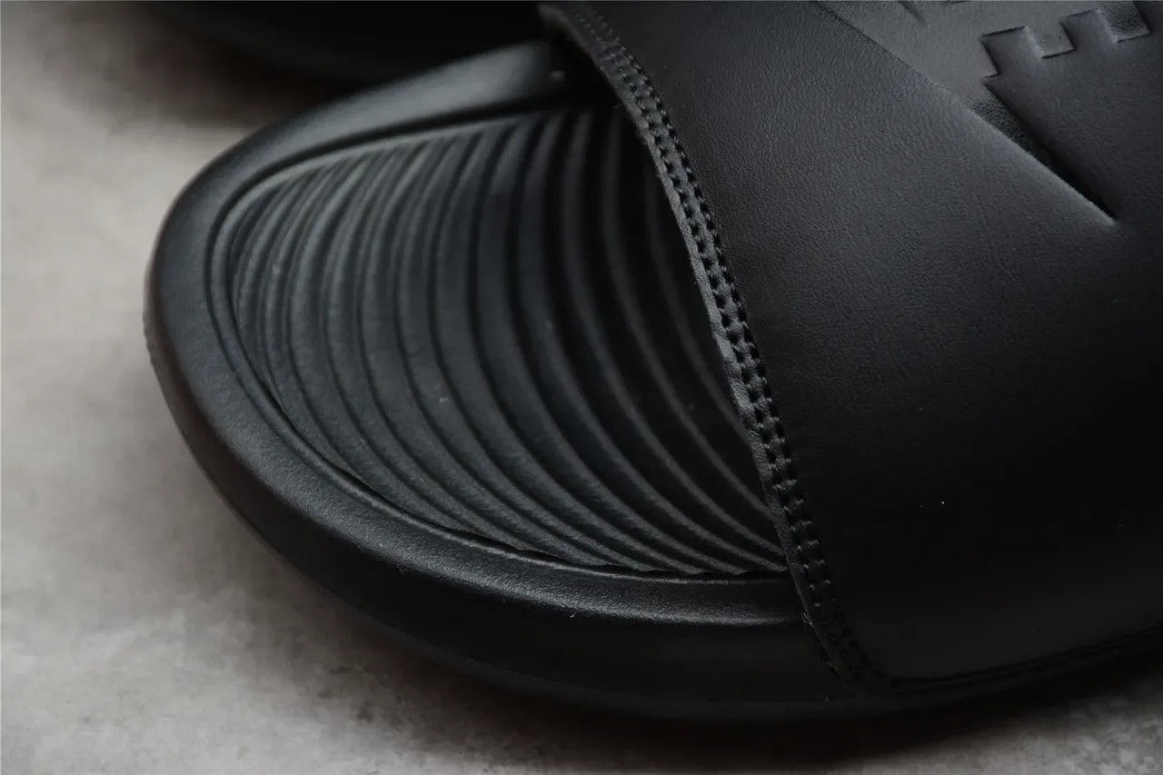 Nike Benassi Black Orange Monochrome Molded Footbed Slippers 6