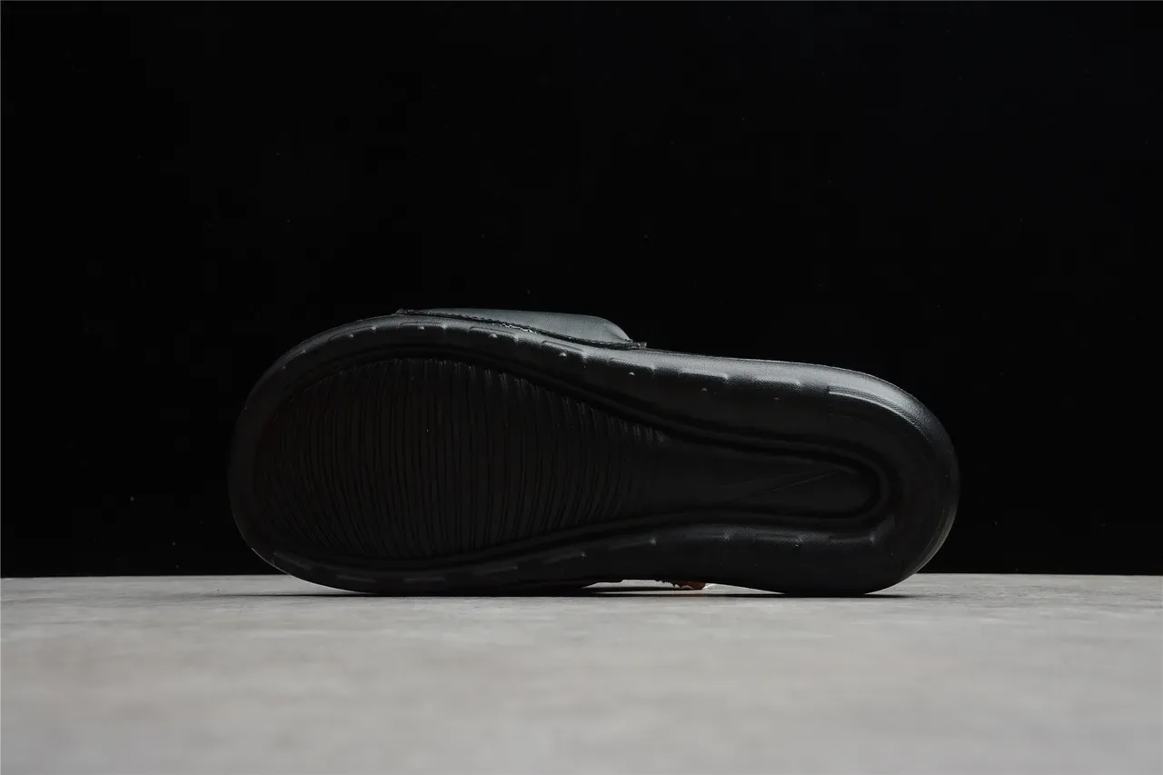 Nike Benassi Black Orange Monochrome Molded Footbed Slippers 8