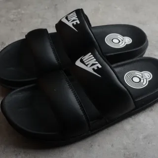 Nike Benassi JDI أسود أبيض لوجو نعال