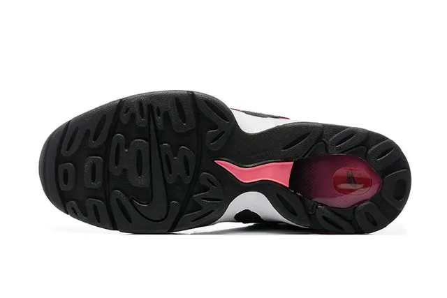 Nike Sneaker Negro y Rosa Flame Overlay High-Top 5