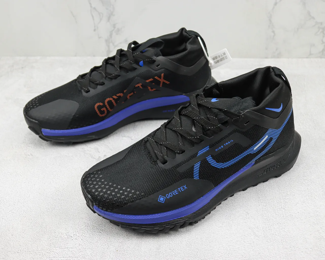 Nike Black Blue Mesh And Synthetic Upper Accent Stripes Running Shoes 4