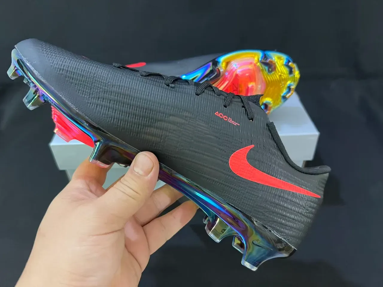 Nike Black Red Low-Cut Flyweave Upper Firm-Ground Soccer Shoes 4