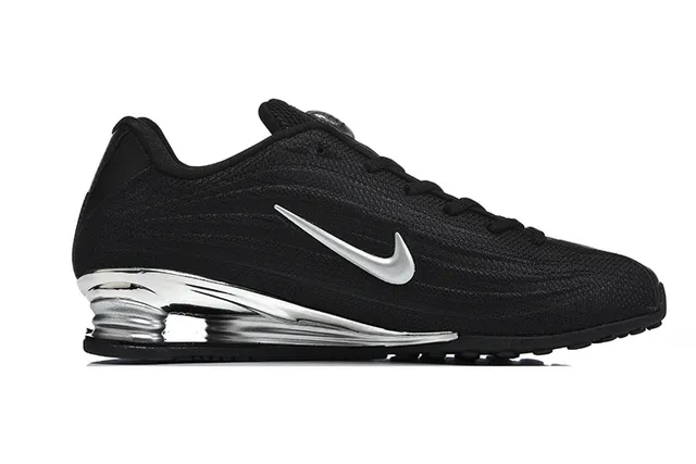 Nike Black Silver Mesh Upper Metallic Wave Midsole Lifestyle Sneakers 2