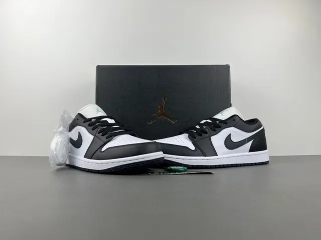 Nike Black White Low-Top Leather-Panelled Lifestyle Sneakers 10