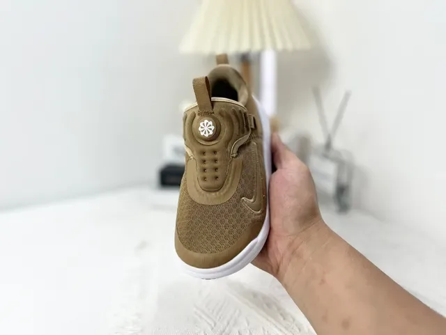 نايك سنيكرز أسلوب الحياة أسود أبيض slip-on مع upper من الكيت 9
