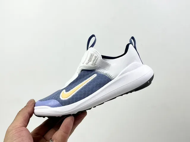 نايك سنيكرز أسلوب الحياة أسود أبيض slip-on مع upper من الكيت 13