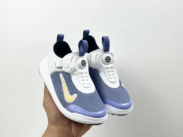 نايك سنيكرز أسلوب الحياة أسود أبيض slip-on مع upper من الكيت 14