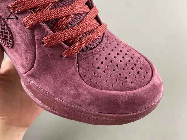 Nike Burdeos Oro Ante Perforado Toebox Zapatillas 2