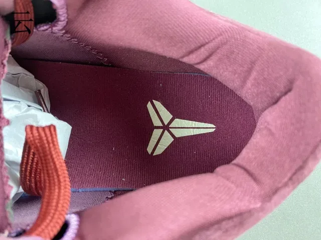 Nike Burdeos Oro Ante Perforado Toebox Zapatillas 9