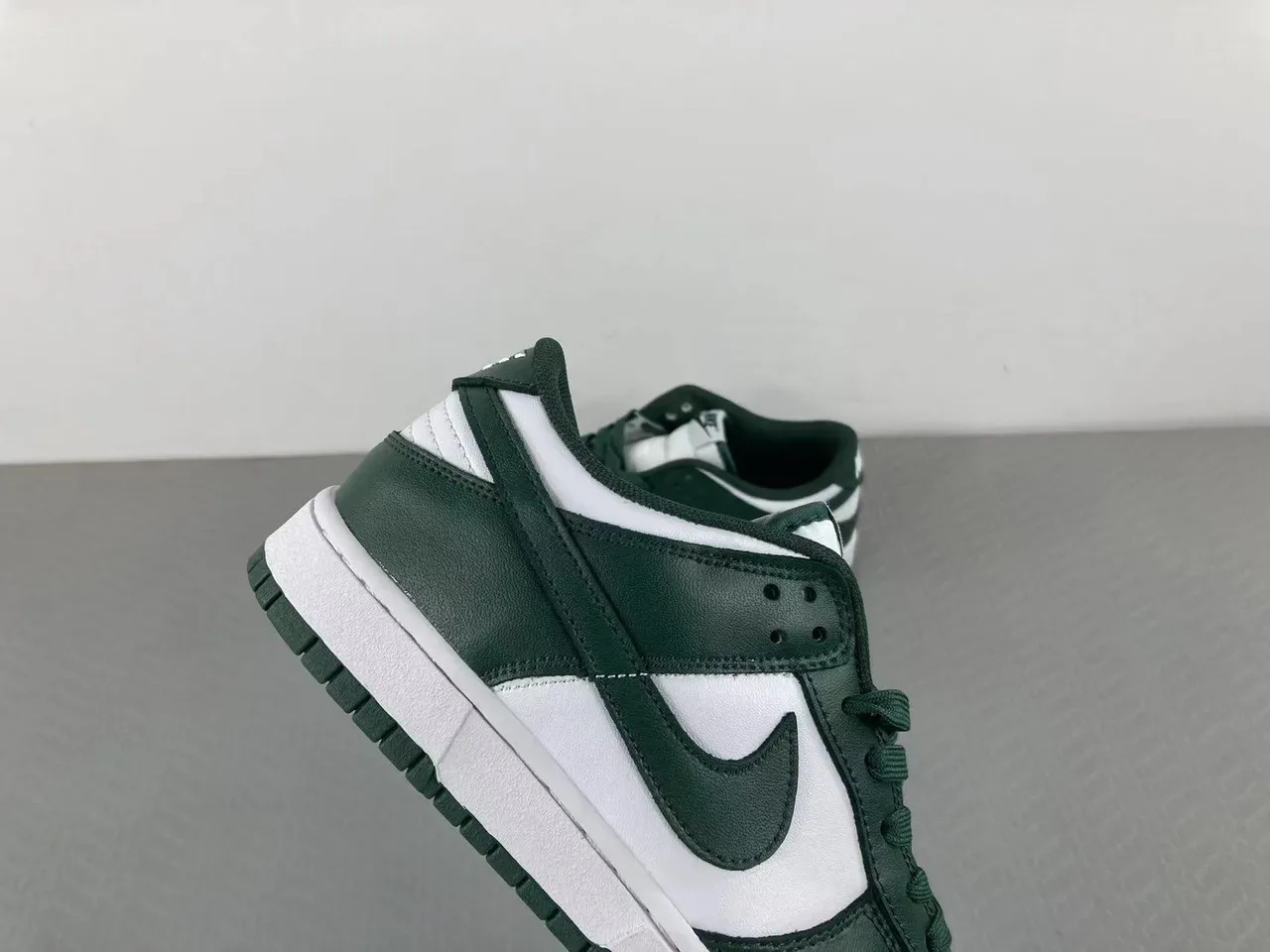 Nike Dunk Low Green and White Lifestyle Sneakers 10