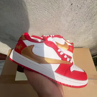 Nike Dunk Low Red White Gold Chinese New Year حذاء أسلوب حياة