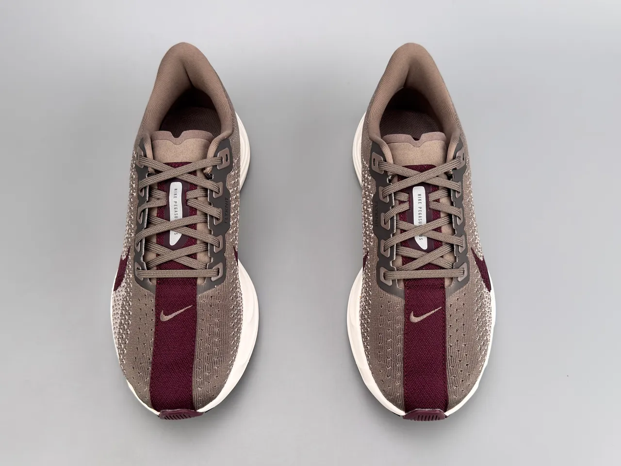 Nike Gray Burgundy Engineered Knit Upper Wave-Shaped ZoomX Midsole Running Shoes 9