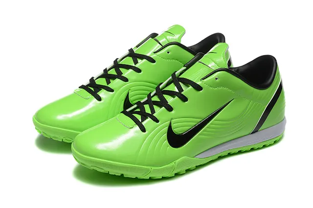 Nike Vert Noir Bas-Coupé Supérieur Synthétique Embossage à motif ondulé Chaussures de football turf 8