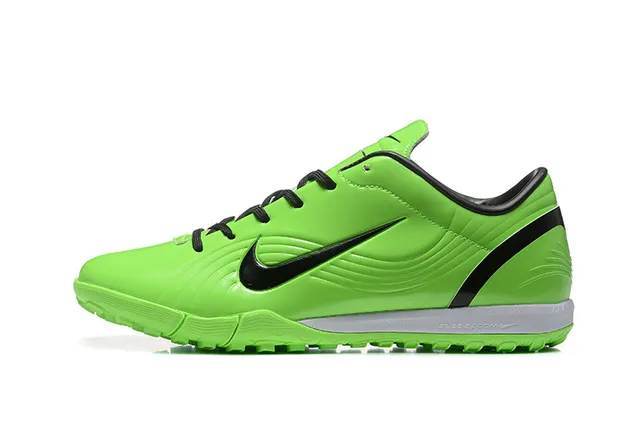 Nike Vert Noir Bas-Coupé Supérieur Synthétique Embossage à motif ondulé Chaussures de football turf 10