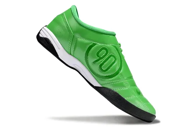 Nike أخضر أسود كويلتد أعلى صناعي منخفض مرتبط أحذية كرة قدم داخلية 2