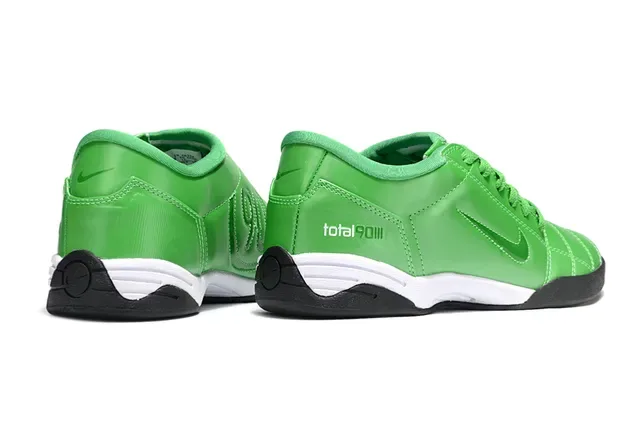 Nike أخضر أسود كويلتد أعلى صناعي منخفض مرتبط أحذية كرة قدم داخلية 5