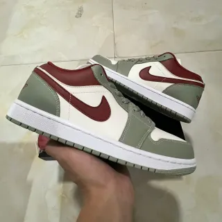 Nike أخضر بورجوندي لوتوب سيليويت مالتي بانل تصنيع الجلد حذاء لايف ستايل