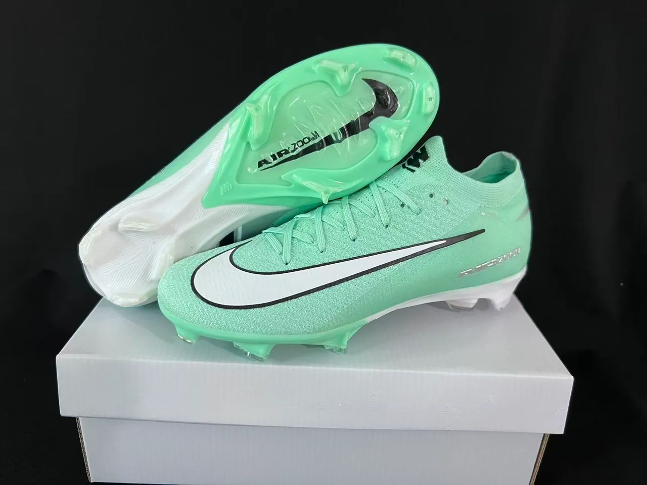 Nike Vert Blanc Tricot Chaussant Supérieur Clous Coniques Moldés Sol Firme Chaussures de Football 8