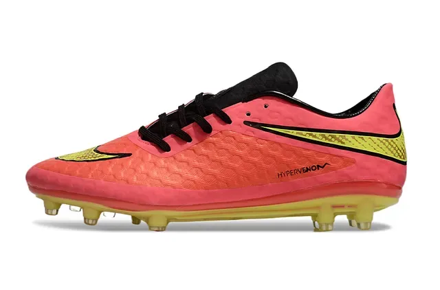 Nike Hypervenom Phantom Pink Yellow Sapatos de futebol de upper sintético com textura de ninho de abelha, corte baixo para grampo firme 7