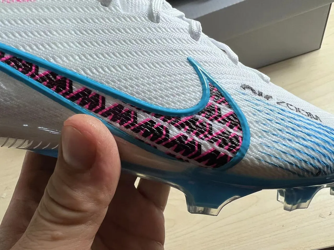 Nike Mercurial Vapor White Pink Blue Chaussures de Football Firm Ground 2
