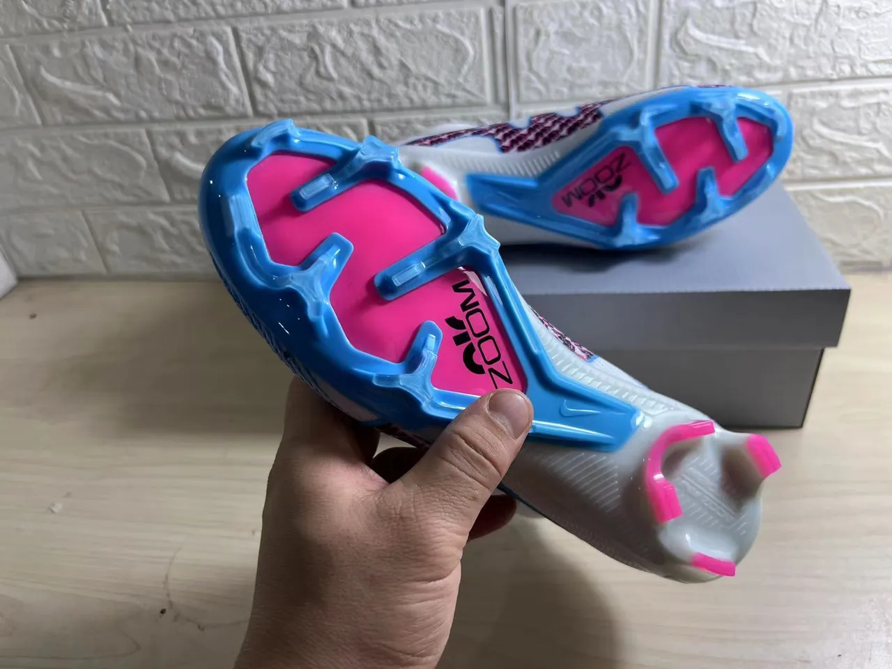 Nike Mercurial Vapor White Pink Blue Chaussures de Football Firm Ground 3