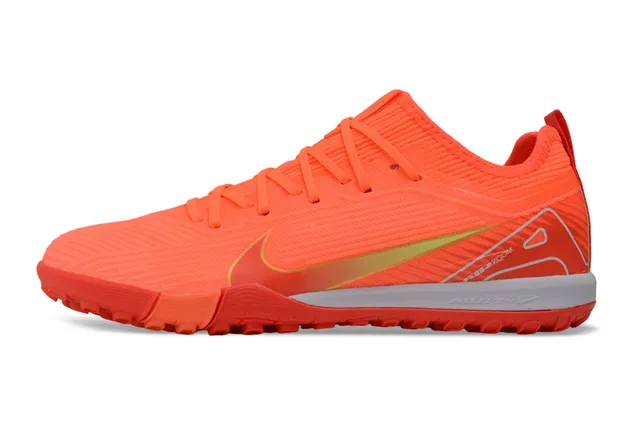 Nike Zapatillas de Fútbol Turf con Upper de Punto en Rojo y Naranja, Cuello Dinámico Ajustable 8