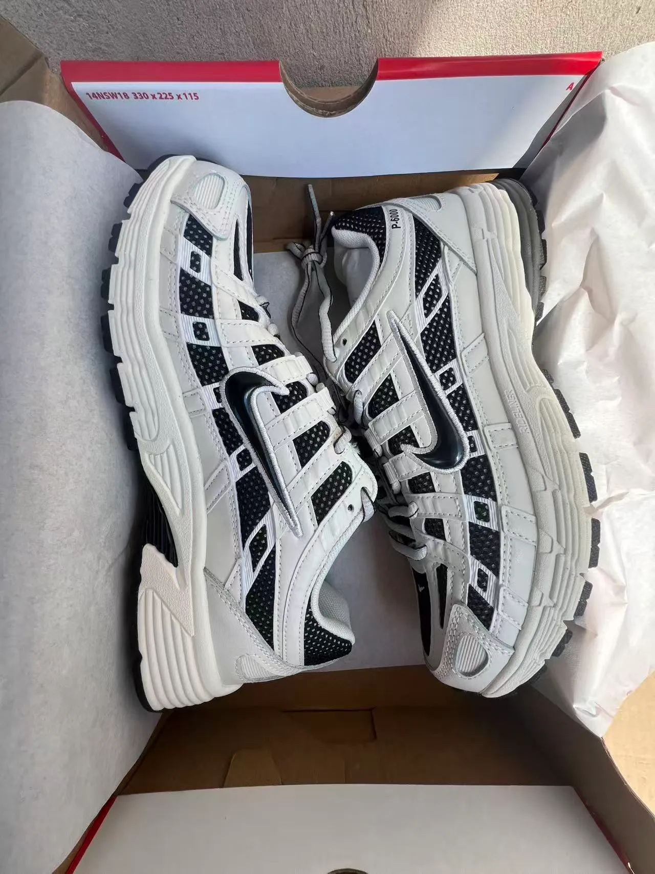 Nike P-6000 White and Black Lifestyle Sneakers 9