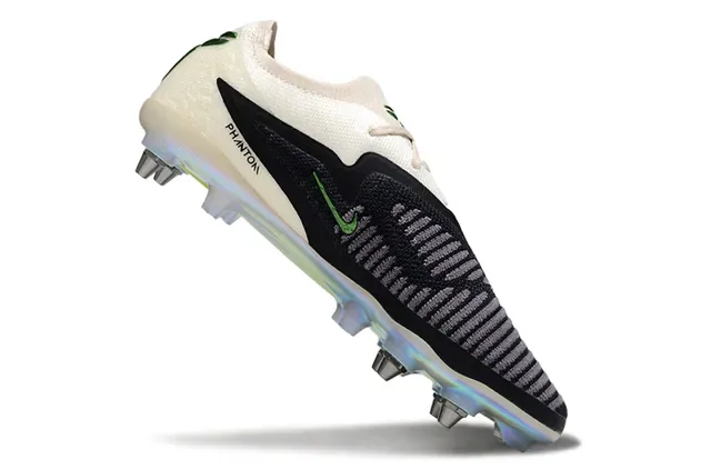 Nike Phantom GT Beige Black Upper Knit Semelle Holographique Firm-Ground Chaussures de Football 2