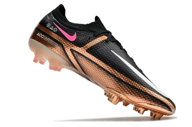 Nike Phantom GT Preto Dourado Baixo Corte Superior Sintético Recobrimento Metálico Cobre Superfície Natural Calçado de Futebol 3