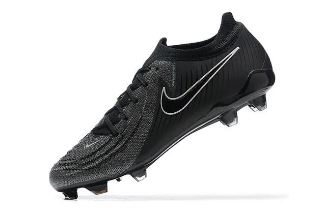 Nike Phantom GT 黑银 低帮 针织鞋面 不对称系带 FG 足球鞋 5