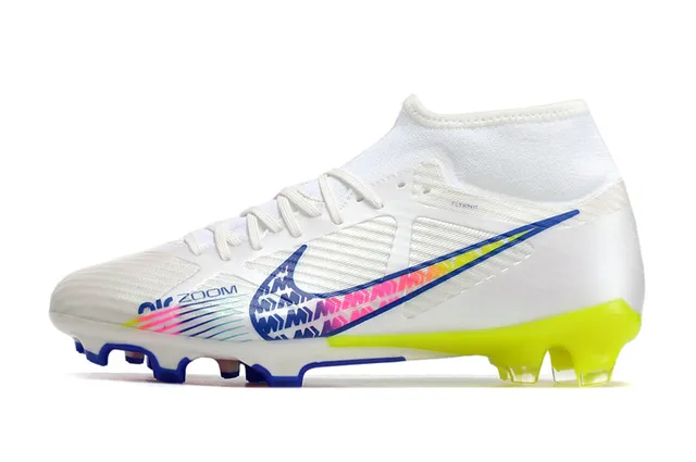 Nike Phantom GT Sapatos de futebol com upper dourado rosa metálico cobre, cano alto, gola de meias, gramado artificial 17