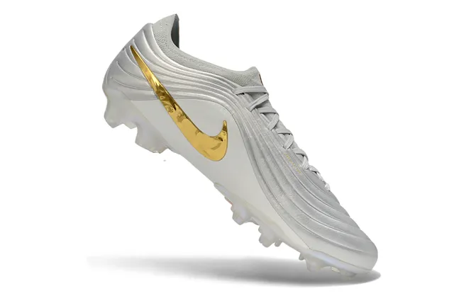 Nike Phantom GT सफेद सोना सिलवटदार सिंथेटिक ऊपरी भाग इंद्रधनुषी फिनिश Firm-Ground फुटबॉल जूते 2
