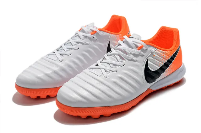 Nike Phantom GT Branco e Laranja Superior Texturizada Sintética Antepé Acolchoado Sapatos de Futebol para Grama Artificial 18