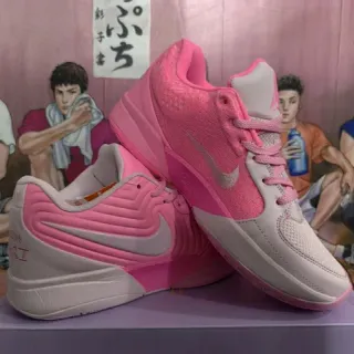Nike গোলাপি ও ধূসর লো-টপ মেশ-এন্ড-সিন্থেটিক বাস্কেটবল জুতা