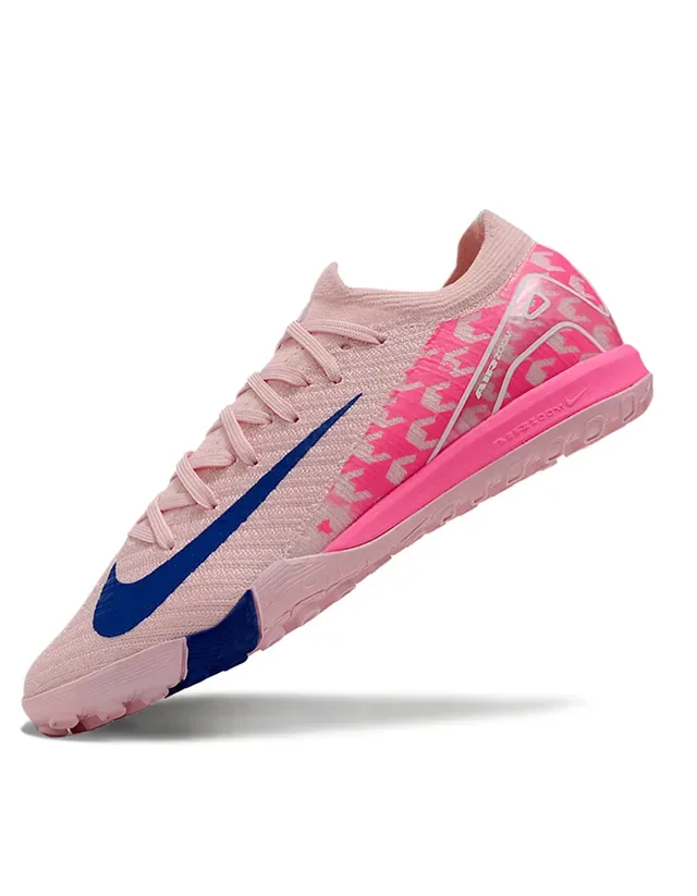 Nike Tênis com parte superior de malha rosa e azul, overlay lateral com padrão 2