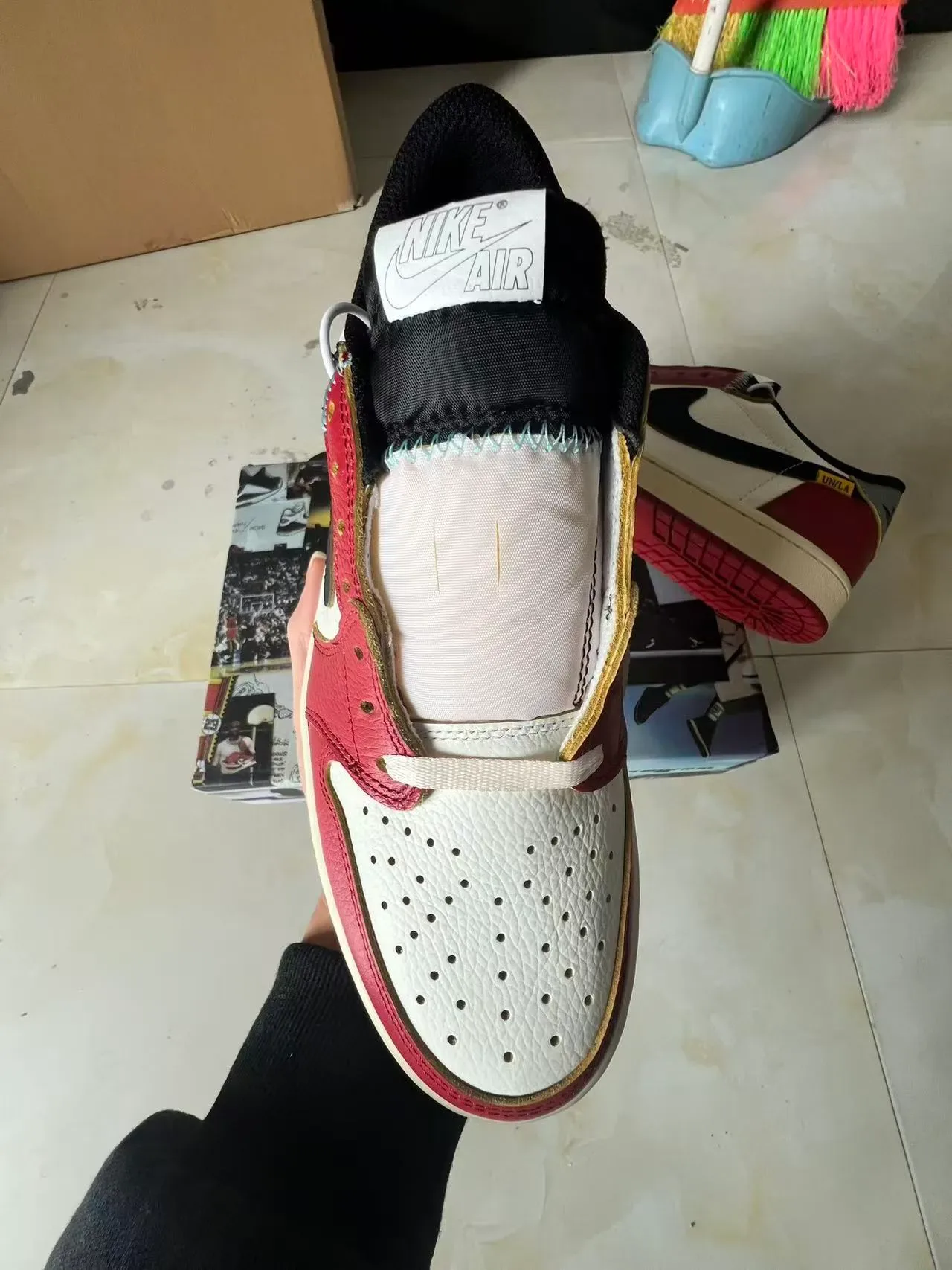 Nike Red White Low-Top Silhouette Pebbled Leather Upper Lifestyle Sneakers 3