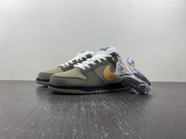 Nike SB Dunk Low Oliva Gris Dorado Zapatillas de Skate 2