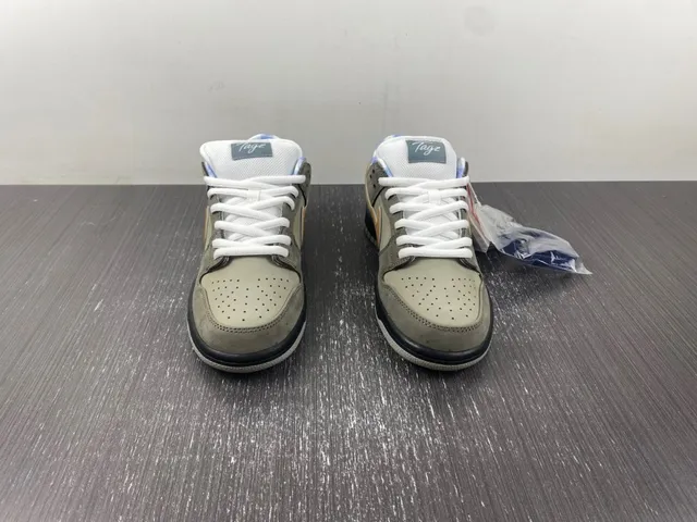 Nike SB Dunk Low Oliva Gris Dorado Zapatillas de Skate 3