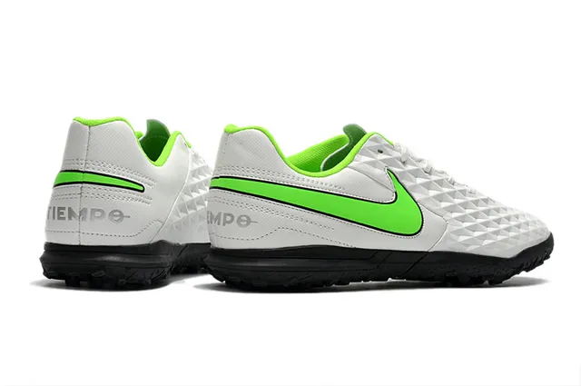 Nike Tiempo Turf blancos y verde neón Turf zapatos de fútbol 19