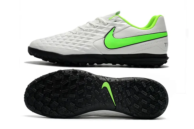 Nike Tiempo Turf blancos y verde neón Turf zapatos de fútbol 20