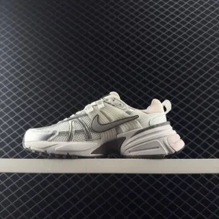 Nike V2K Run White Pink Retro Low-Top Sculpted Midsole Tênis Chunky