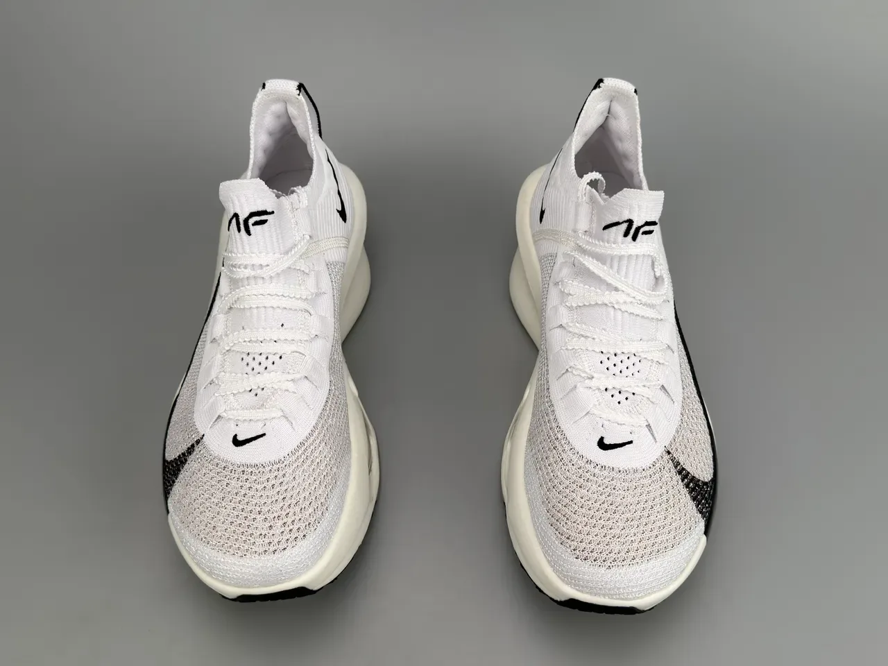 Nike Blancs Noirs Knit Upper Visible Air Unit Chaussures de Running 9