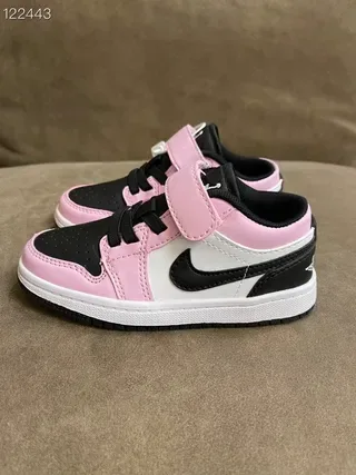 Nike White Black Low-Top Strap-Closure Lifestyle Sneakers 12