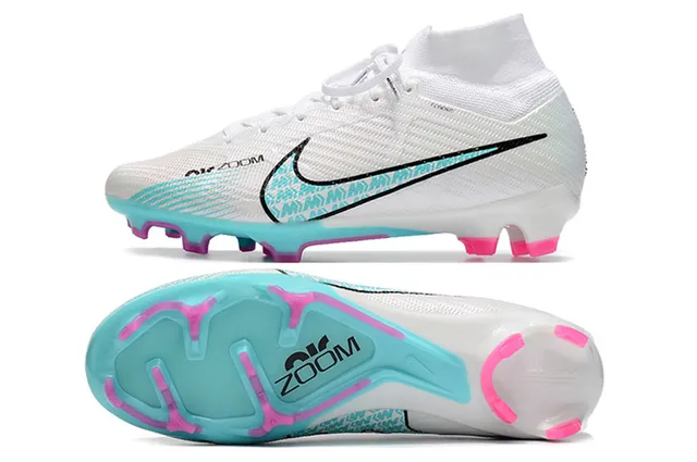 Nike أبيض أزرق فلايكنيت أعلى كول الجوارب عالي القطع أرضية صلبة أحذية كرة القدم 2
