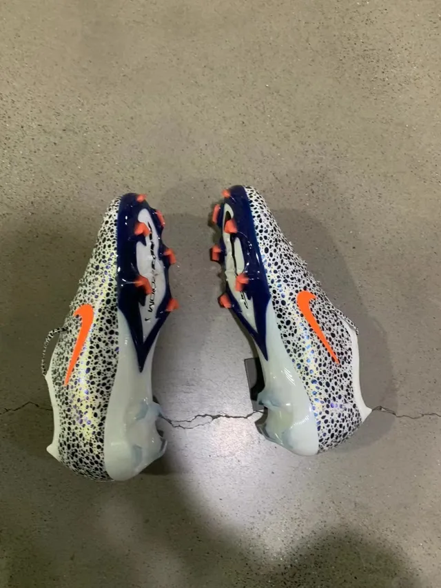 Nike أحذية كرة القدم بقماش أبيض وأزرق مطبوع بنقاط، منخفض، ربطة العنق على شكل الجورب، للأرض الصلبة 4
