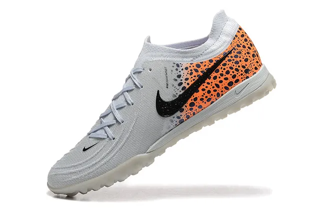Nike zapatillas de fútbol turf blanco y naranja con upper de knit y panel de talón con motas 5